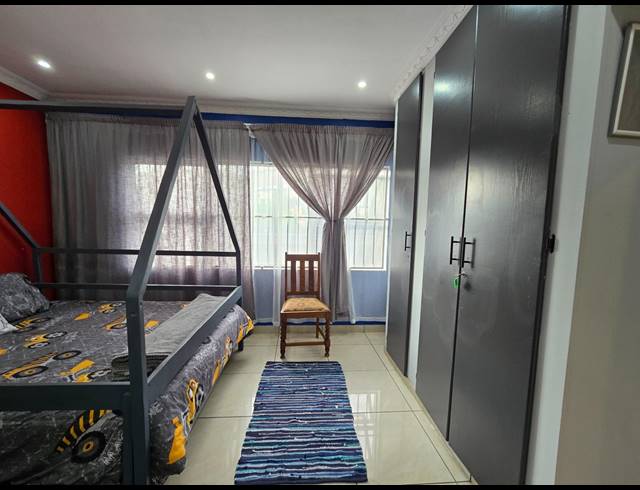 8 BEDROOM HOUSE FOR SALE IN BASSONIA